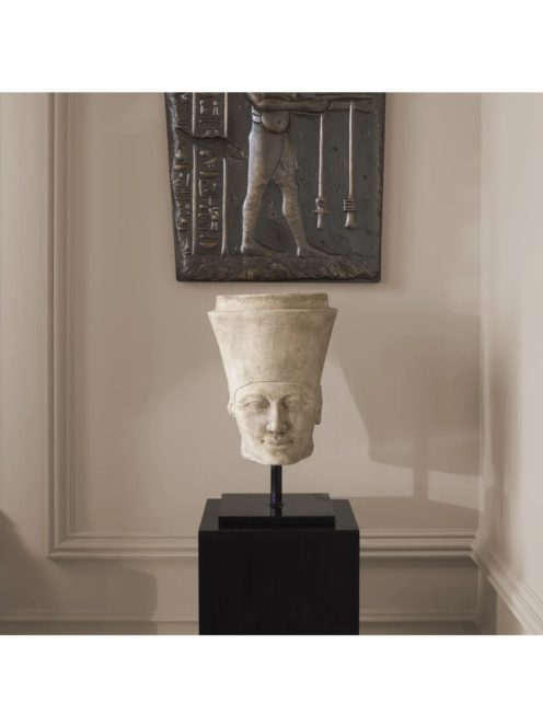 Hatsepszut mellszobra homokkő bevonattal